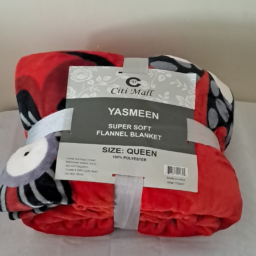Red Super Soft Flannel Blanket - Queen